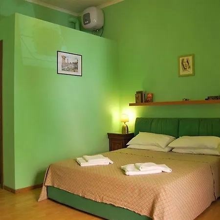 Domus Betti Bed & Breakfast *